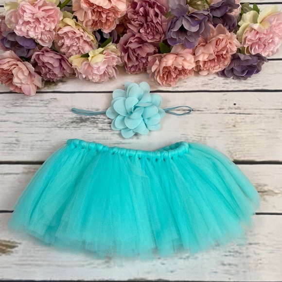 Newborn Baby Aqua Tutu and Headband Photo Prop - Picture 2 of 5